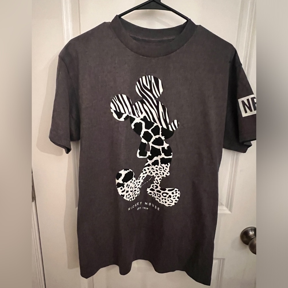 Disney Collection by Neff Grey Mickey Mouse T-Shirt Size M NWT
